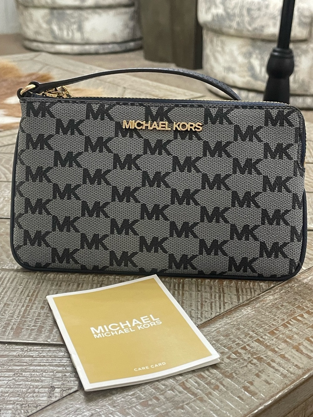 Michael Kors Jet Set Large Wristlet Clutch